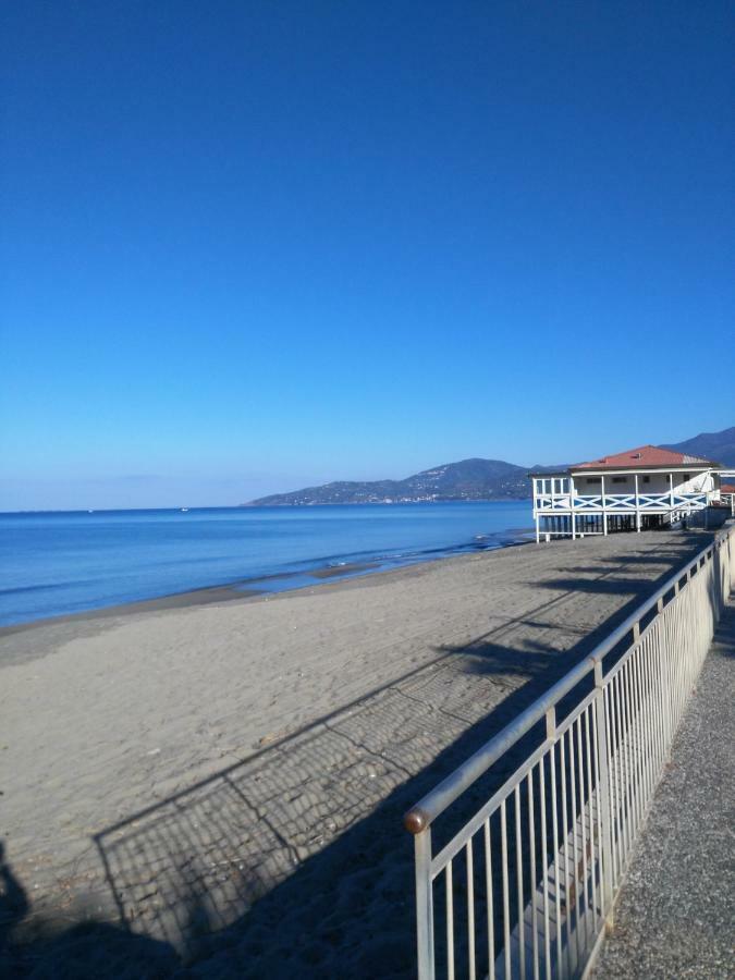 Villa Oasi Peppa Ascea Esterno foto